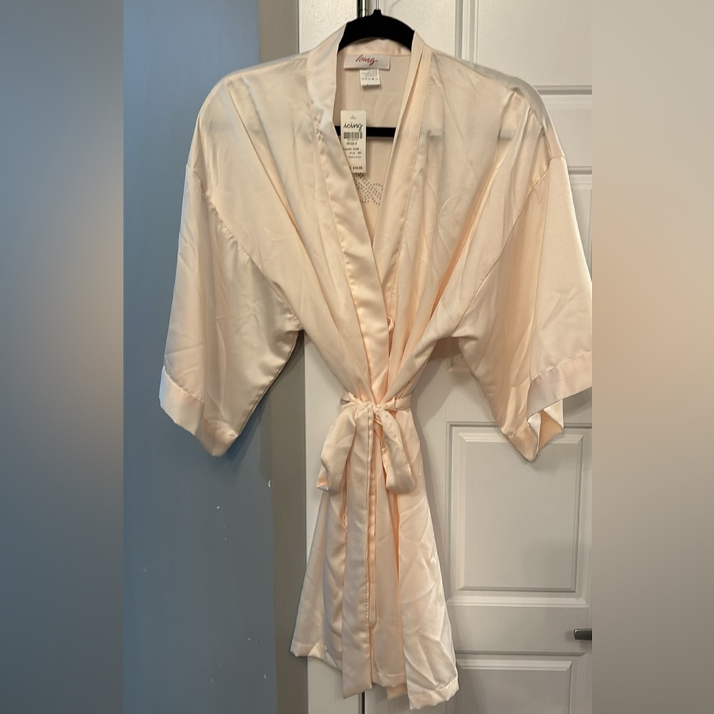 Bridesmaid Robe - Picture 2 of 4